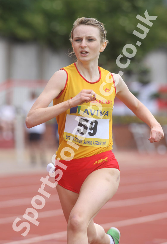 Sarah McDonald (Northumberland) Senior Girls 800 metres, 2011 Aviva English Schools' 81st Track and Field Championships, Gateshead International Stadium